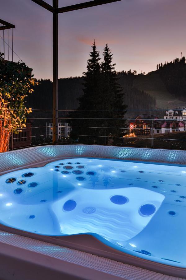 Graal Resort Bukovel Exteriör bild