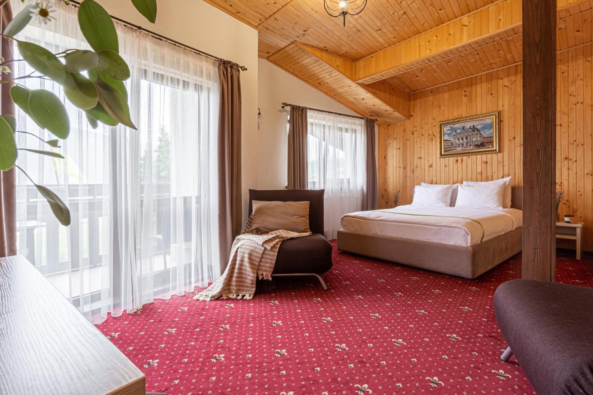 Graal Resort Bukovel Exteriör bild