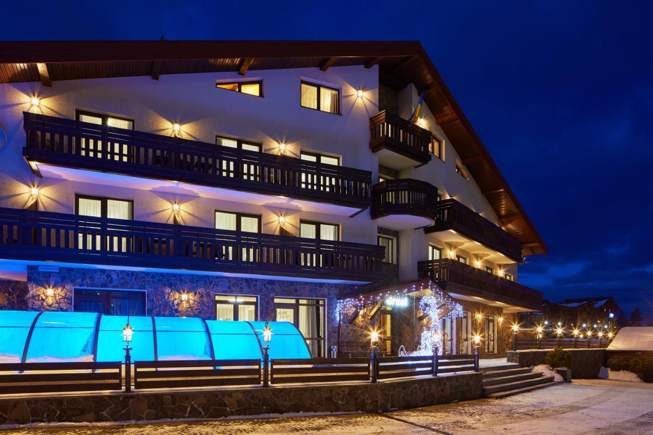Graal Resort Bukovel Exteriör bild