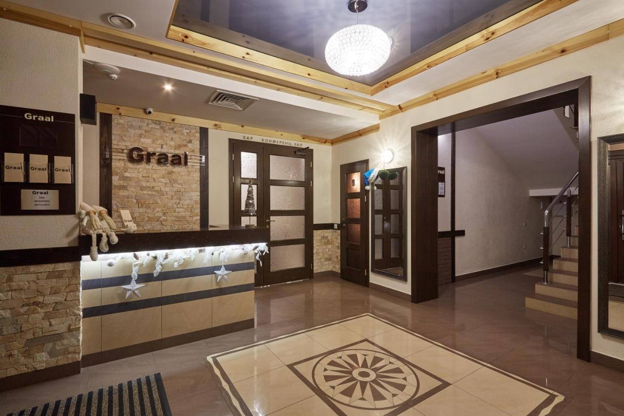 Graal Resort Bukovel Exteriör bild